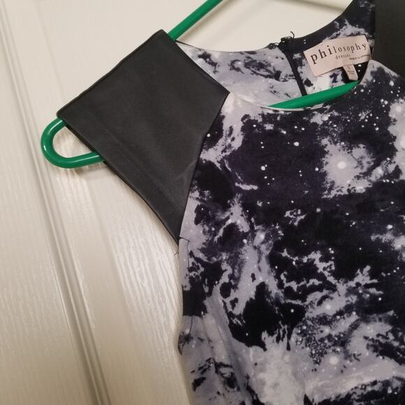 Philosophy Tie Dye Sheath Dress Size Small Faux Vegan Leather Shoulders Back Zip - Picture 4 of 8